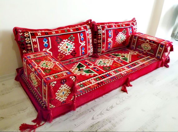 Oriental Floor Seating Arabic Jalsa Red Arabic Majlis Hookah