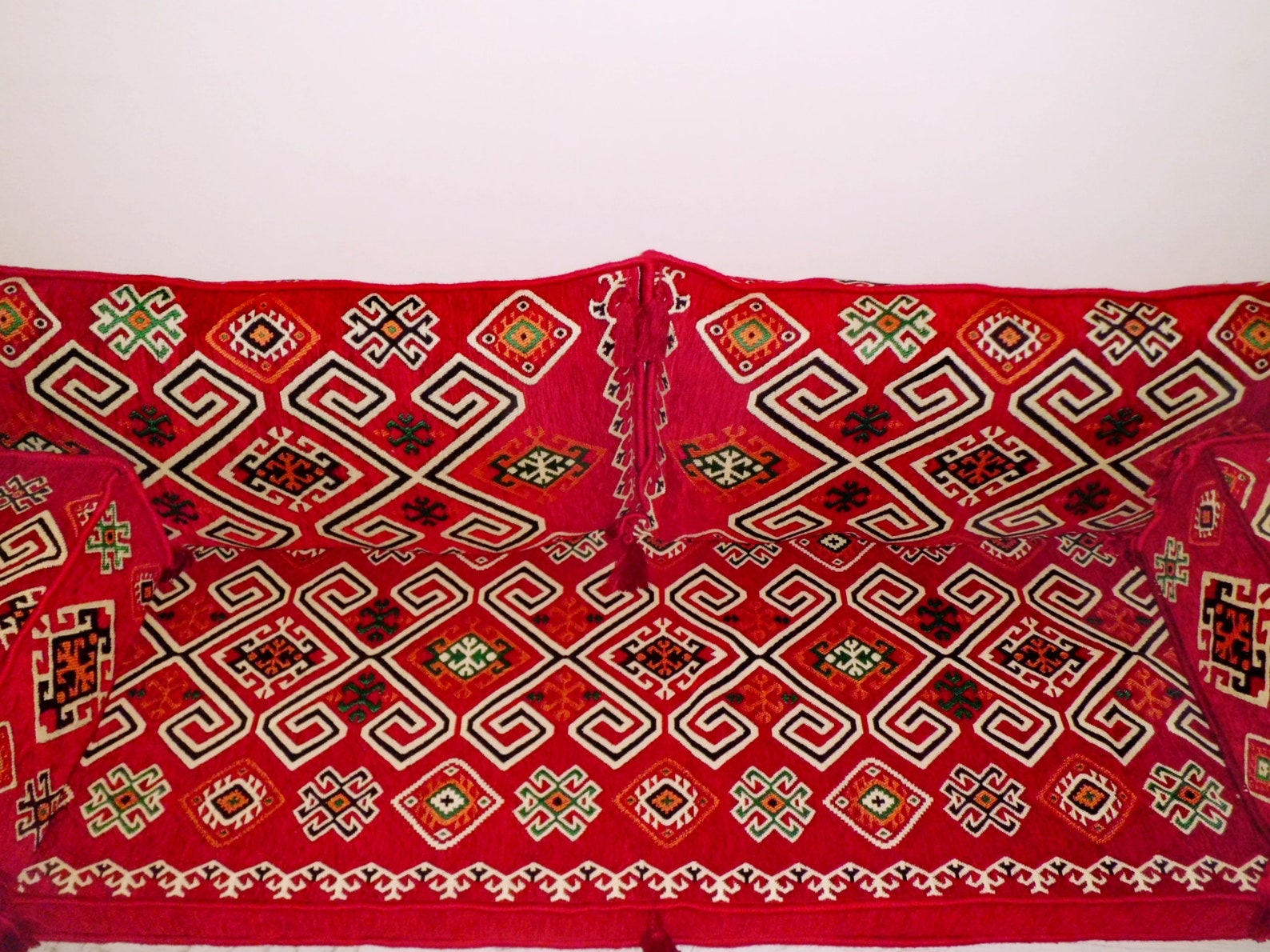 Arabic majlis arabic floor seating arabic jalsa oriental Etsy