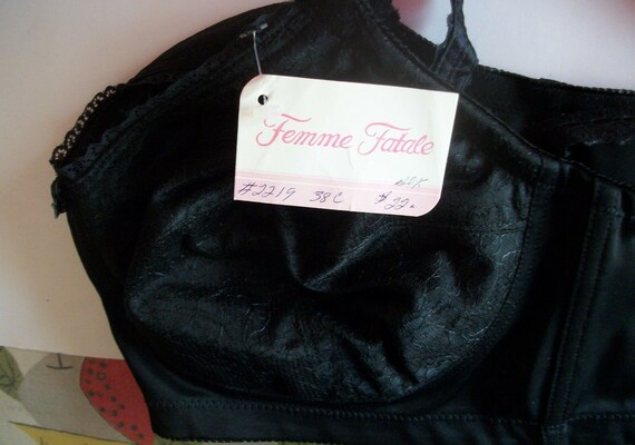 Vintage Femme Fatale Black Bra Style # 2219 38C N… - image 4