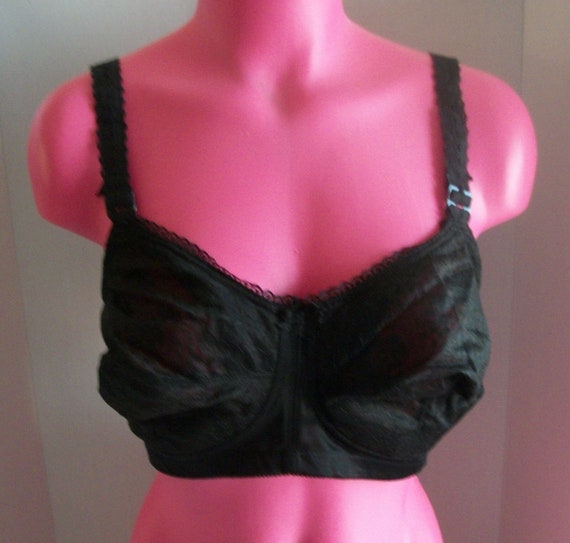 Vintage Femme Fatale Black Bra Style # 2219 38C N… - image 1