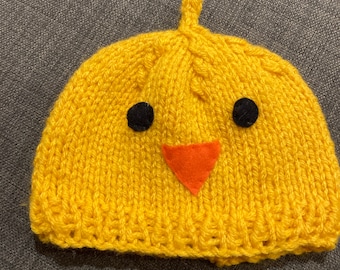 Cute chunky knit little chick hat 0-6 months and 6-12 months lovely Easter gift