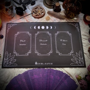 Tapis de tirage, cartes, oracle, tarot. Carte du jour, guidance. Tissu d’autel, initiation, débutant