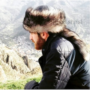 Real Sheep Fur Men&#39;s Leather Hat With Tail - Sheepskin Shearling Hat - Warm Hat - Unique Handmade Winter Gift for Him - Unique Gift