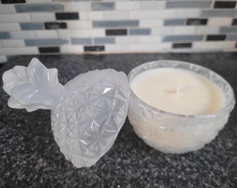 Pineapple Soy Candle.Pineapple decor.Pineapple shaped candle.Spring candle.Spring decor.Summer candle.Summer decor.Luxury.Tropical candle