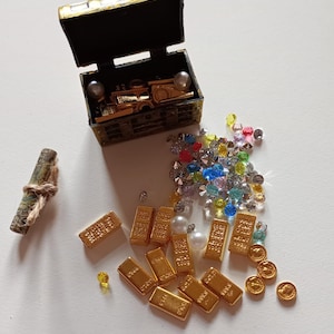 treasure chest for dolls house with map and treasure 1/12 scale