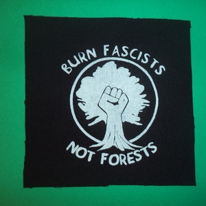 Brûlez les fascistes pas les patchs forêt-punk-groupes punk-accessoires punk-patchs antifa-patchs politiques-patchs anarchie--vêtements punk-punk rock