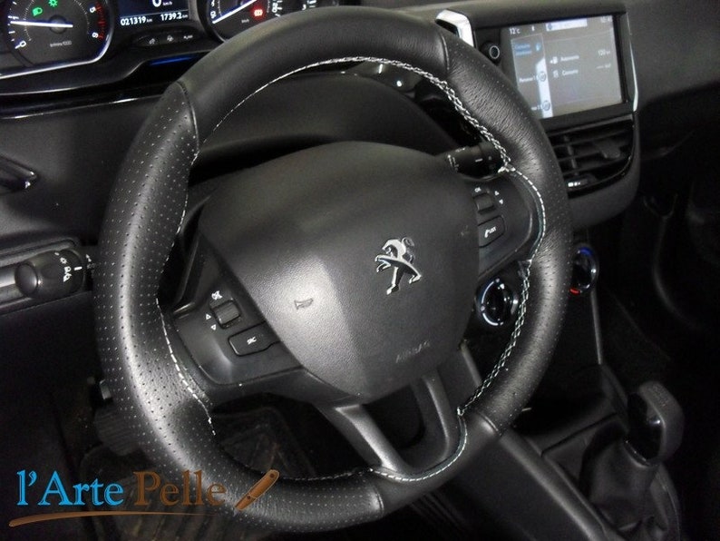Coprivolante Alfa Romeo 147 vera pelle nera