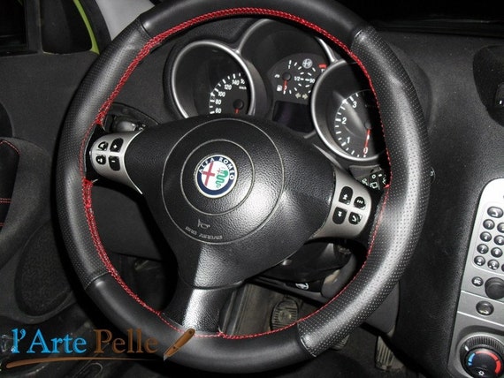 Coprivolante Alfa Romeo 147 vera pelle nera