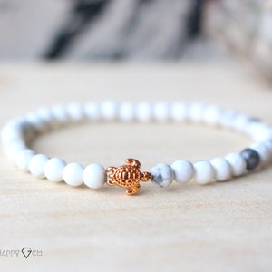 Howlite Bracelet with small little rose gold turtle