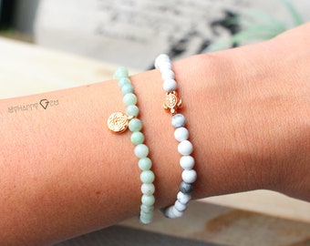 Dainty Jade bracelet with a small rose gold Boho pendant