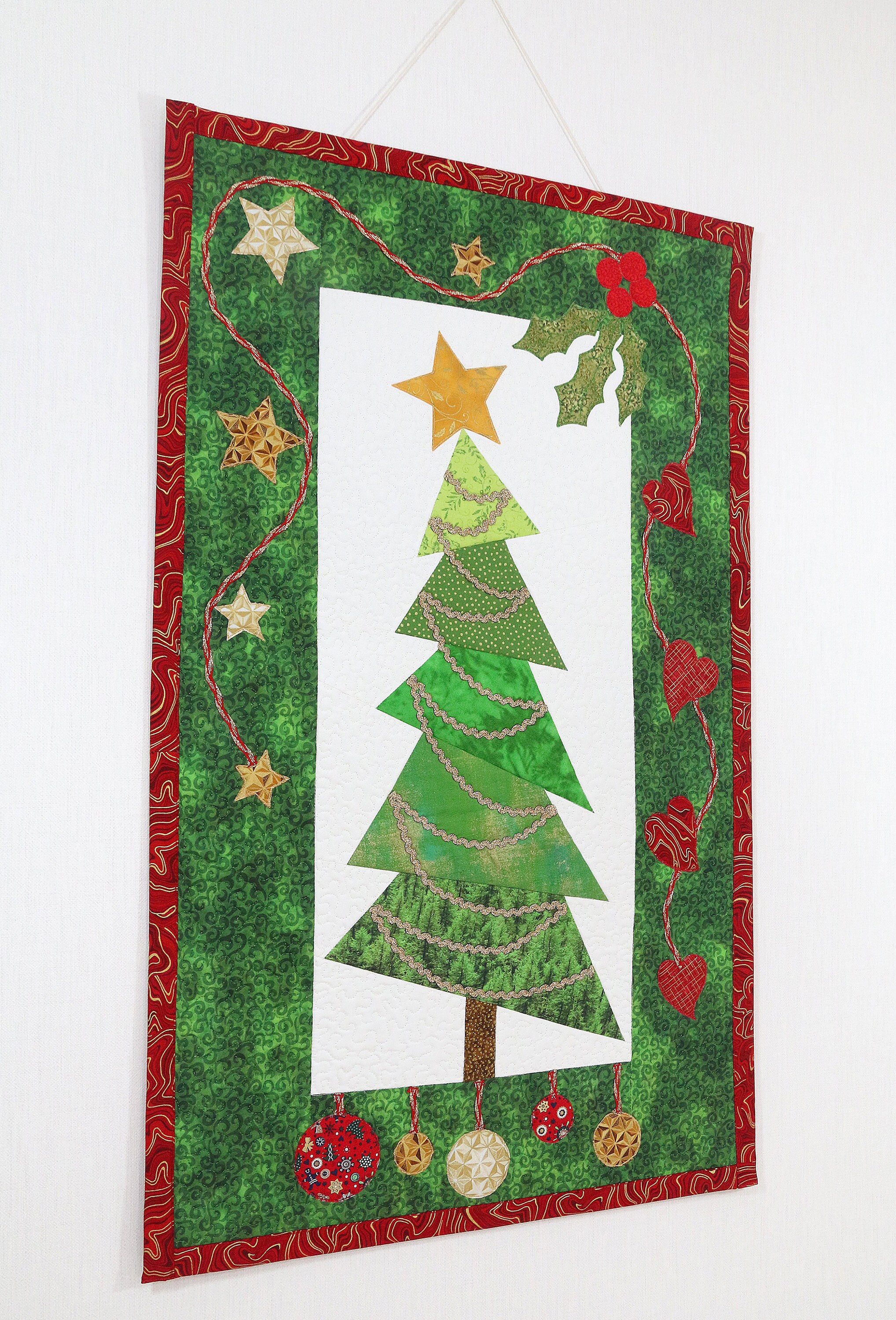 Christmas tree wall quilt Christmas quilted wall hanging Etsy