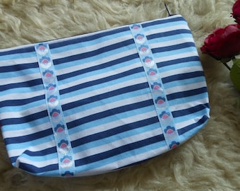 Cosmetic bag