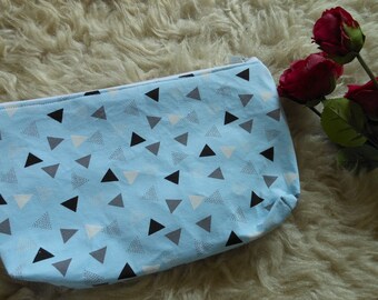 Cosmetic bag