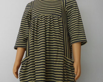 Gestreiftes Jersey-Kleid mit 3/4-Ärmeln, Gr.116, hellgrün-dunkelblau, große Taschen