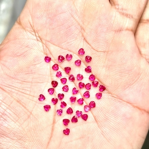 Pink Sapphire Heart AAA Grade Flawless Ceylon Pink Sapphire Loose Heart Gemstone Cut, Nice Luster Fashion jewellery & Earring stones