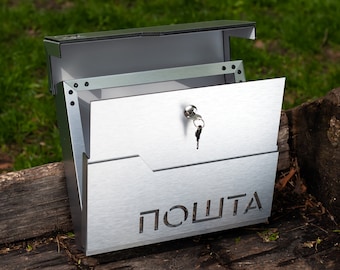 Custom Silver Wall-Mounted Mailbox – Lockable Modern Letterbox with House Number & Name