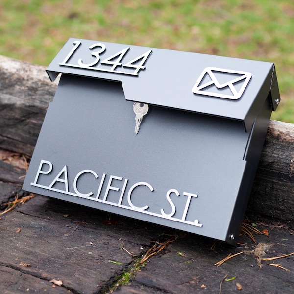 Custom Wall-Mounted Mailbox – Graphite RAL 7024 – Personalized House Number and Street Name – Lockable and Weatherproof