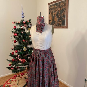 Vintage Red, Green, Gold and Black 1990s skirt, Size 14 Petite with matching mask. Skirt only worn once; mask never worn.