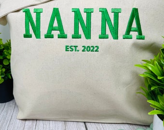 Custom Embroidered Zippered Tote, Personalized Canvas Tote bag,Custom Tote Bag, Mom, Mother, Nana, Embroidered Tote,Large Zippered Tote,Gift