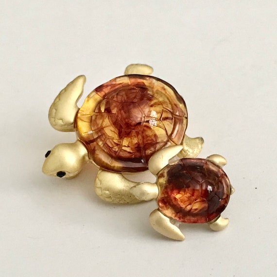 Vintage Amber Sea Turtle Tie Tac Lapel Pin Brooch… - image 2