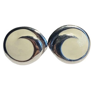 Vintage Cream White Enamel Swirl Clip On Earrings Huggie 80s 90s Silver Rhodium Plated