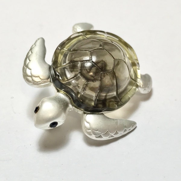 Vintage Silver Amber Sea Turtle Pin Brooch Nautical Island Plated Simulated Acrylic Made in USA