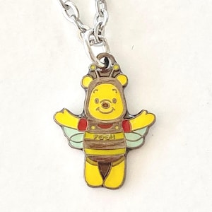Vintage Disney Winnie The Pooh Bee Necklace Charm 18&quot; Chain Disneyana Hunny Bear