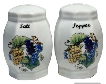 Vintage Grapes Salt and Pepper Shakers Hanging on a Metal Tree
