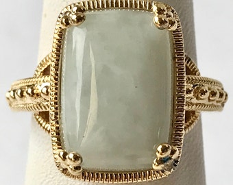 Vintage Gold Green Jade Cocktail Ring Size 6 7 8 9 10 Semiprecious Gemstone Plated Statement