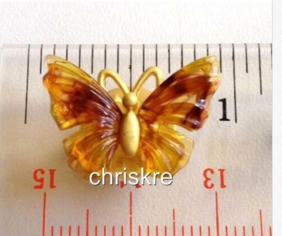 BUTTERFLY LAPEL PIN HAT TAC NEW