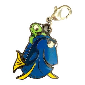 Vtg Disney Pixar Finding Dory Crush Clip On Charm Zipper Pull Purse Bag Signed