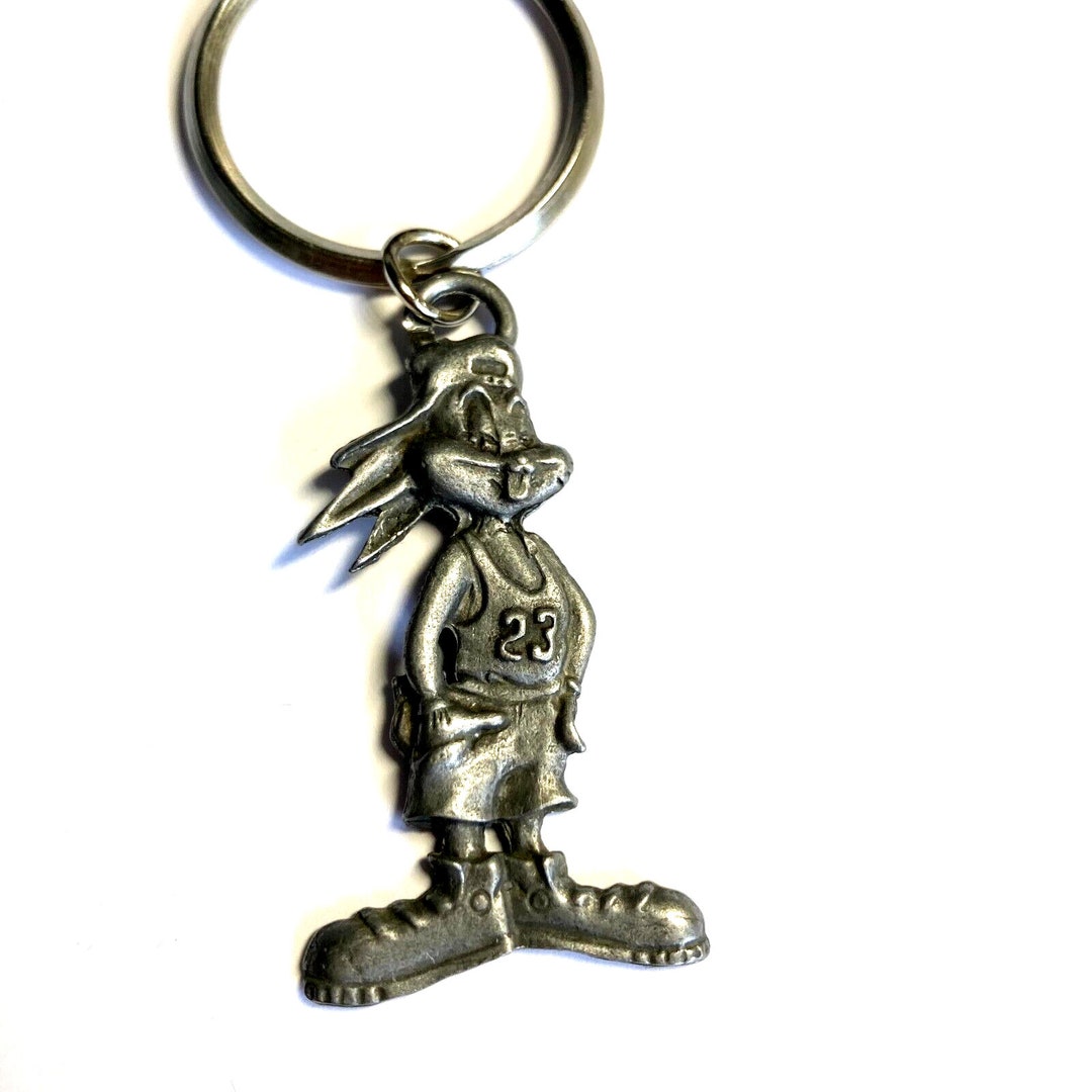 Vintage Bugs Bunny Keychain Keyring Silver Tone Pewter Warner Bros
