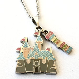 Vintage Disney Cinderella Castle Necklace Pendant Disneyana Disneyland Charm 18&quot; chain Signed