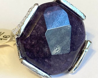 Vintage Purple Amethyst Cocktail Ring Chunky Hexagon Stone Silver Plated  Size 5 6 Semiprecious Rock Boho Bohemian