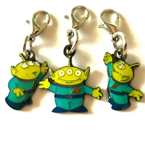Vintage Disney Pixar Little Green Men Toy Story Clip On Charm Zipper Pull Purse Tag Disneyana Signed Charms Aliens