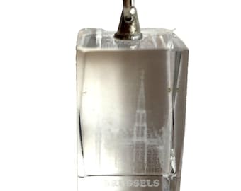Llavero de recuerdo de la Grand Place de Bruselas, Bélgica, con holograma de cristal vintage.
