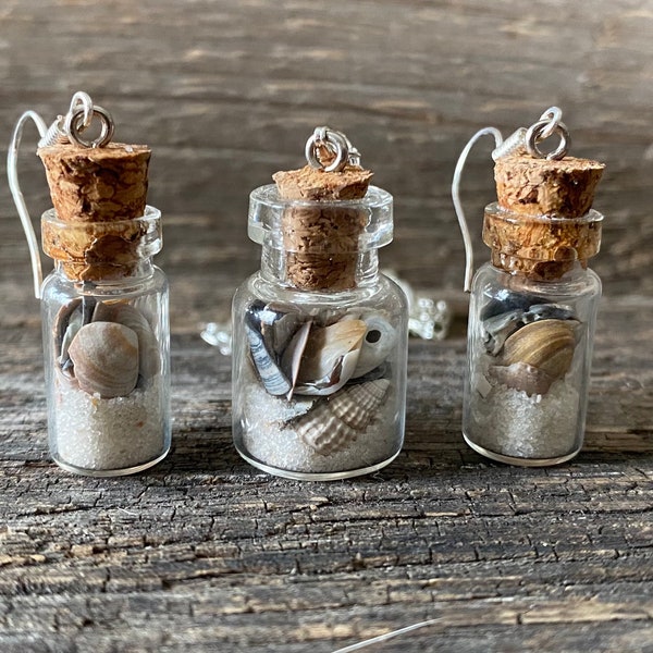 Sea shells and sand necklace and earring set