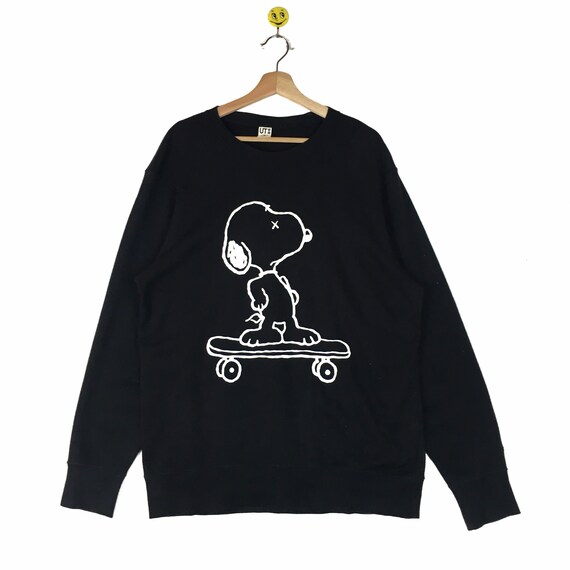 Rare!! Vintage 90s Snoopy Peanuts x Kaws Sweatshir