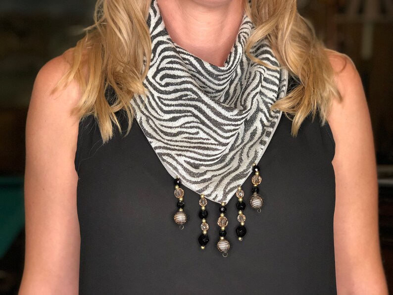 Snap-on Scarf Lightweight Neck Scarf for Women With Jewelry - Etsy