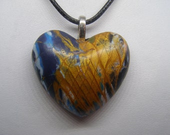 Collier/necklace/pâte polymère(Fimo)/polymer clay/coeur/heart/pendentif/pendant