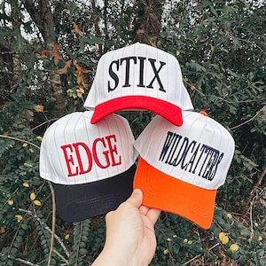 Gorra de béisbol de rayas personalizada