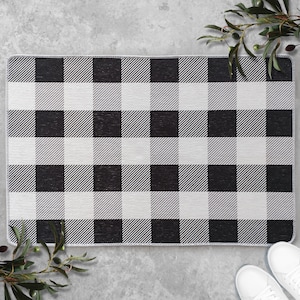 Buffalo Plaid Rug, Layering Rug Under Doormat, Buffalo Check Rug, Welcome Mat, Farmhouse Woven Outdoor Rug, Housewarming Gift LR02