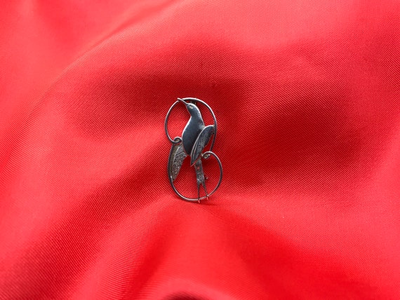 Shetland silvercraft vintage swallow brooch 1973