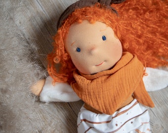 Puppe nach Waldorfart, Stoffpuppe für Kinder, weiche Schmusepuppe, Wegbegleiter für Mädchen rothaarige Puppe von der Waldorfpuppe inspiriert