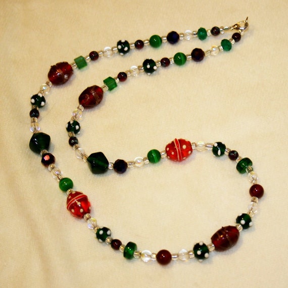christmas bead necklace