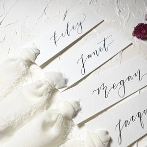 Ribbon Place Cards for Wedding/ Place Cards/ Ribbon Place Cards/ Romantic Wedding Table Decor/ Calligraphy Place Cards