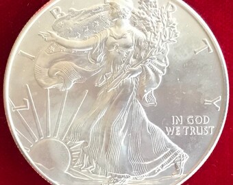Uncirculated Walking Liberty American Eagle .999 pure Silver Round