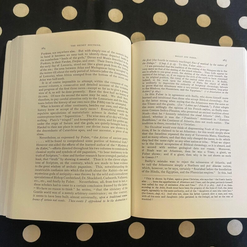 La Doctrina Secreta: Síntesis de Ciencia, Religión y Filosofía Vol. II - Antropogénesis de H.P. Blavatsky, 1988, Tapa blanda imagen 16