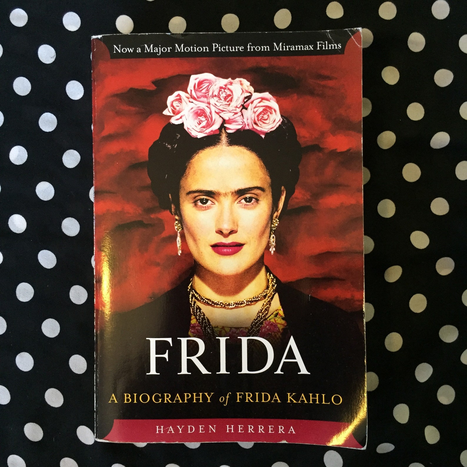 a short biography of frida kahlo