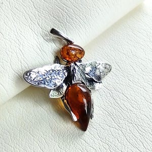 Honey Bee Detailed - Liliana -  Amber and Sterling Silver Statement Pendant
